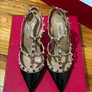 Valentino rockstud pumps